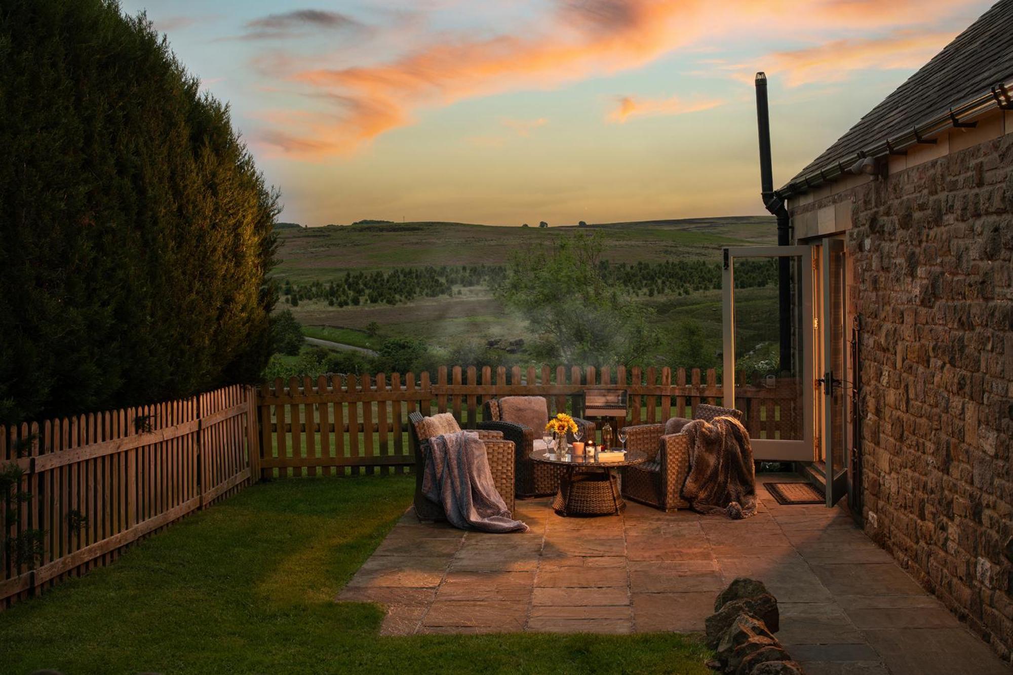 Moorland View Lodge Baslow Exterior foto